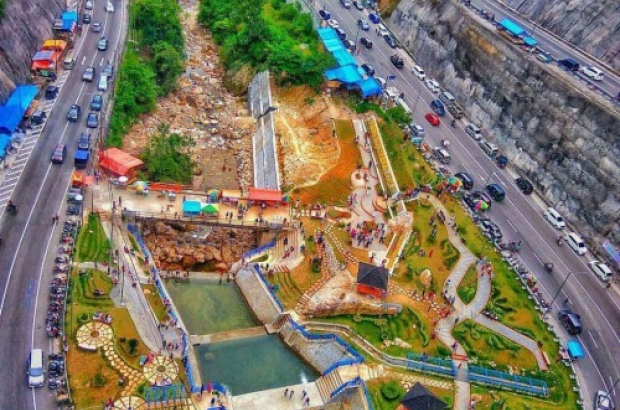 Menikmati Panorama Kelok Sembilan di Jalur Mudik Sumbar-Riau